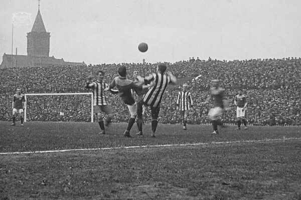 Black and white image of Bradford City v Newcastle United in 1911